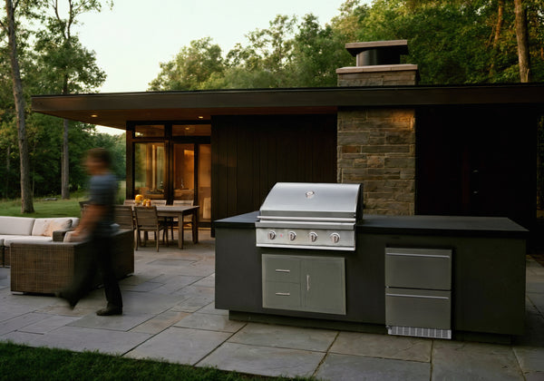 Summerset Sizzler 32-Inch 4-Burner Built-In Gas Grill